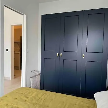 Superb Loft Terrace Minimum 30 Nights Апартаменты