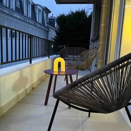 Superb Loft Terrace Minimum 30 Nights Сюрен