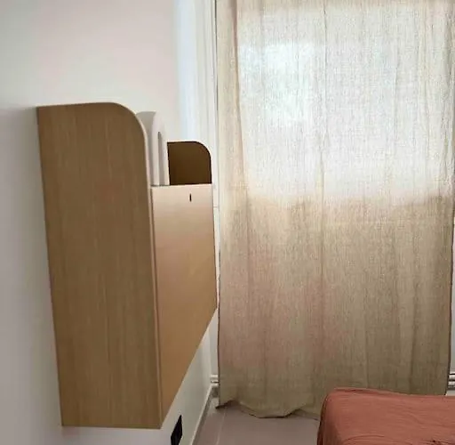 Superb Loft Terrace Minimum 30 Nights Suresnes