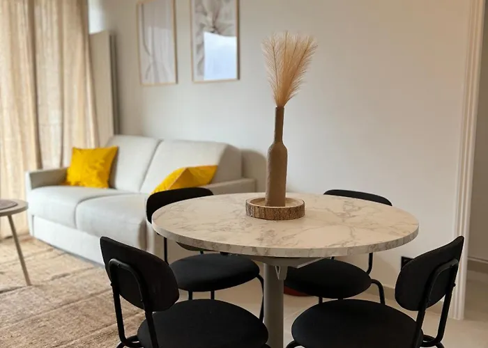 Superb Loft Terrace Minimum 30 Nights Suresnes
